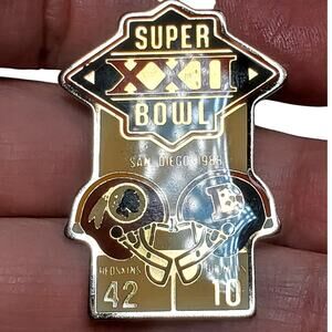 Vintage Starline Super Bowl XXIl 1988 Redskins vs Broncos NFL Pin 1.5"